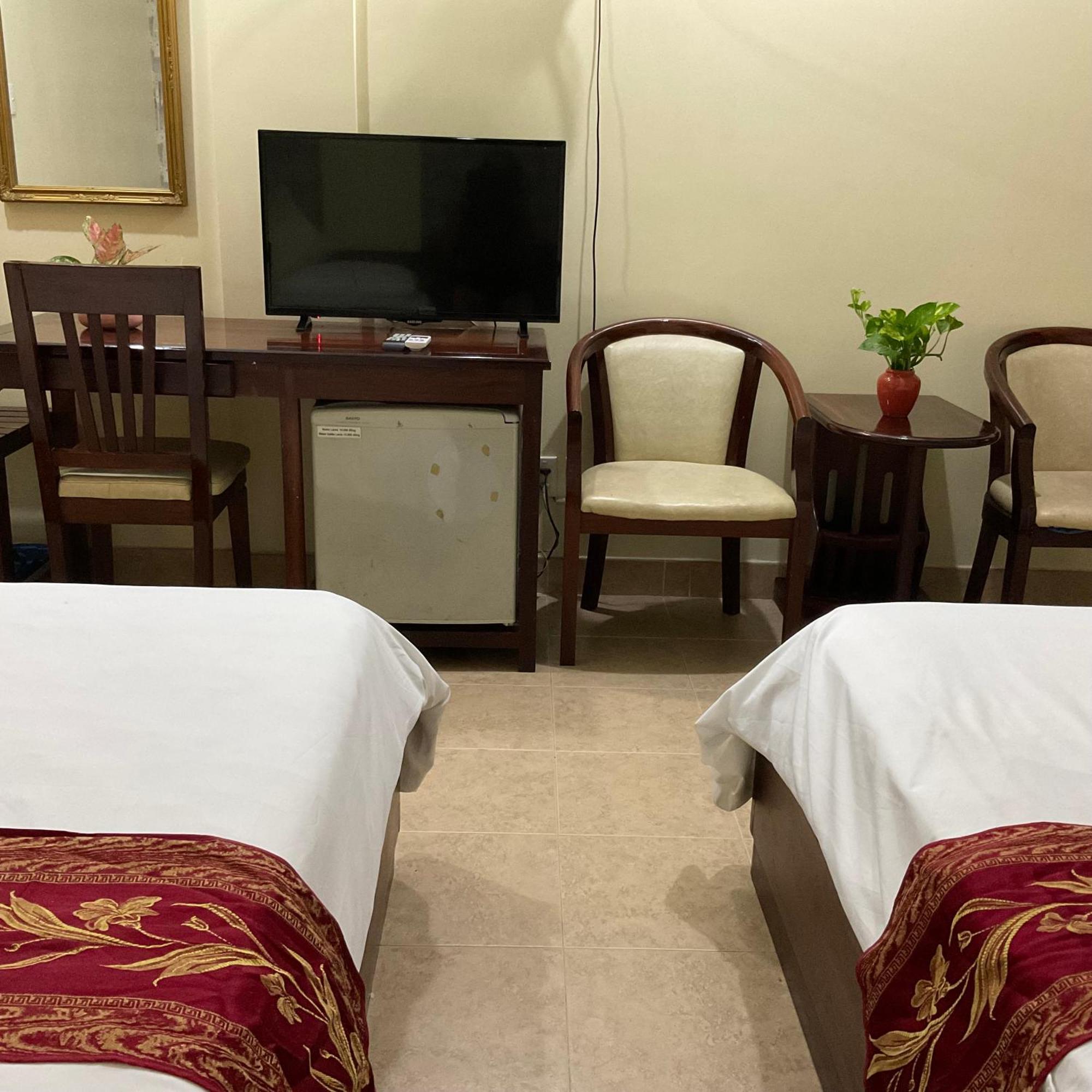 Khach San Minh Chau - Hoa Hung Otel Ho Şi Min Dış mekan fotoğraf