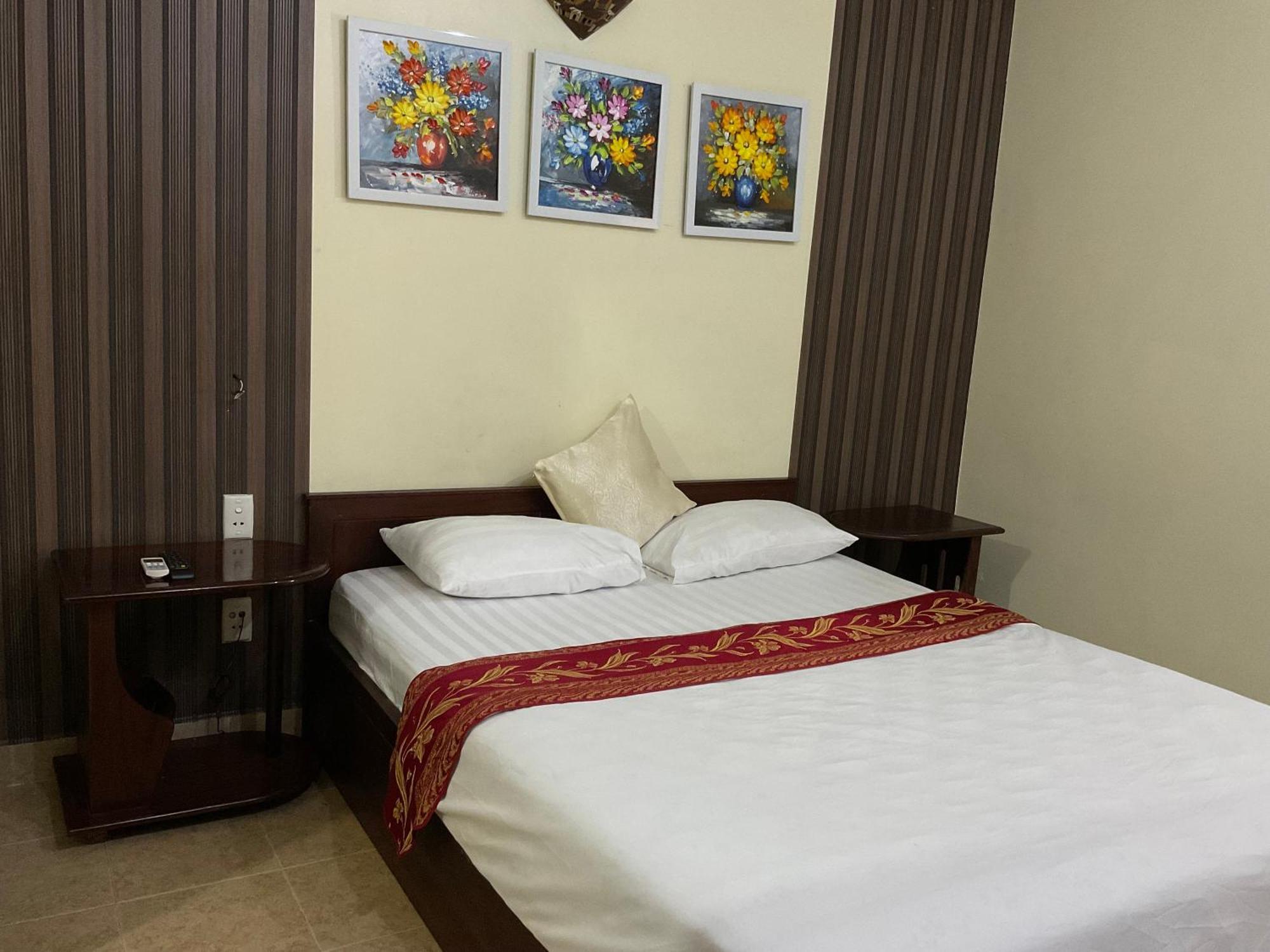 Khach San Minh Chau - Hoa Hung Otel Ho Şi Min Dış mekan fotoğraf