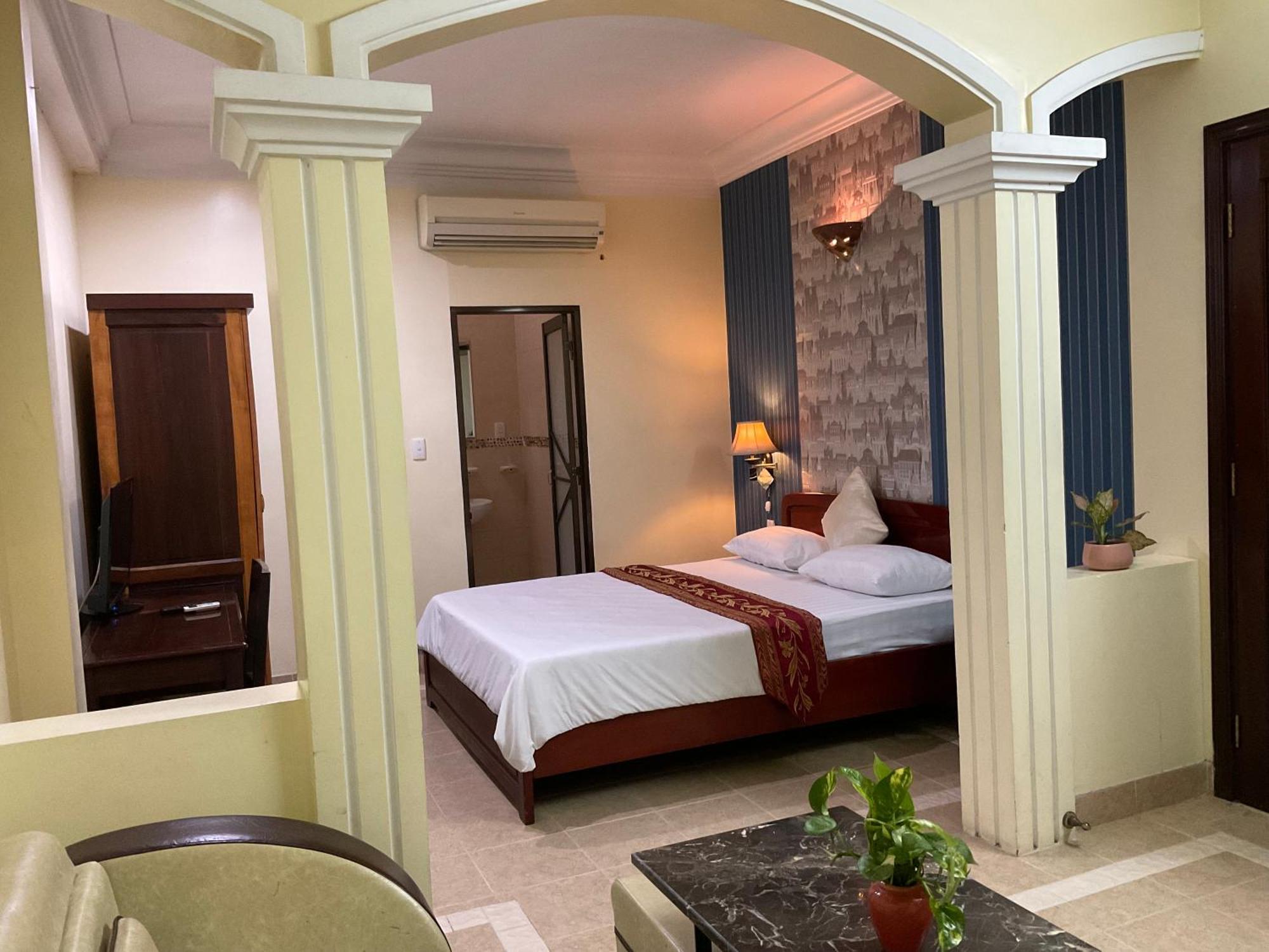 Khach San Minh Chau - Hoa Hung Otel Ho Şi Min Dış mekan fotoğraf