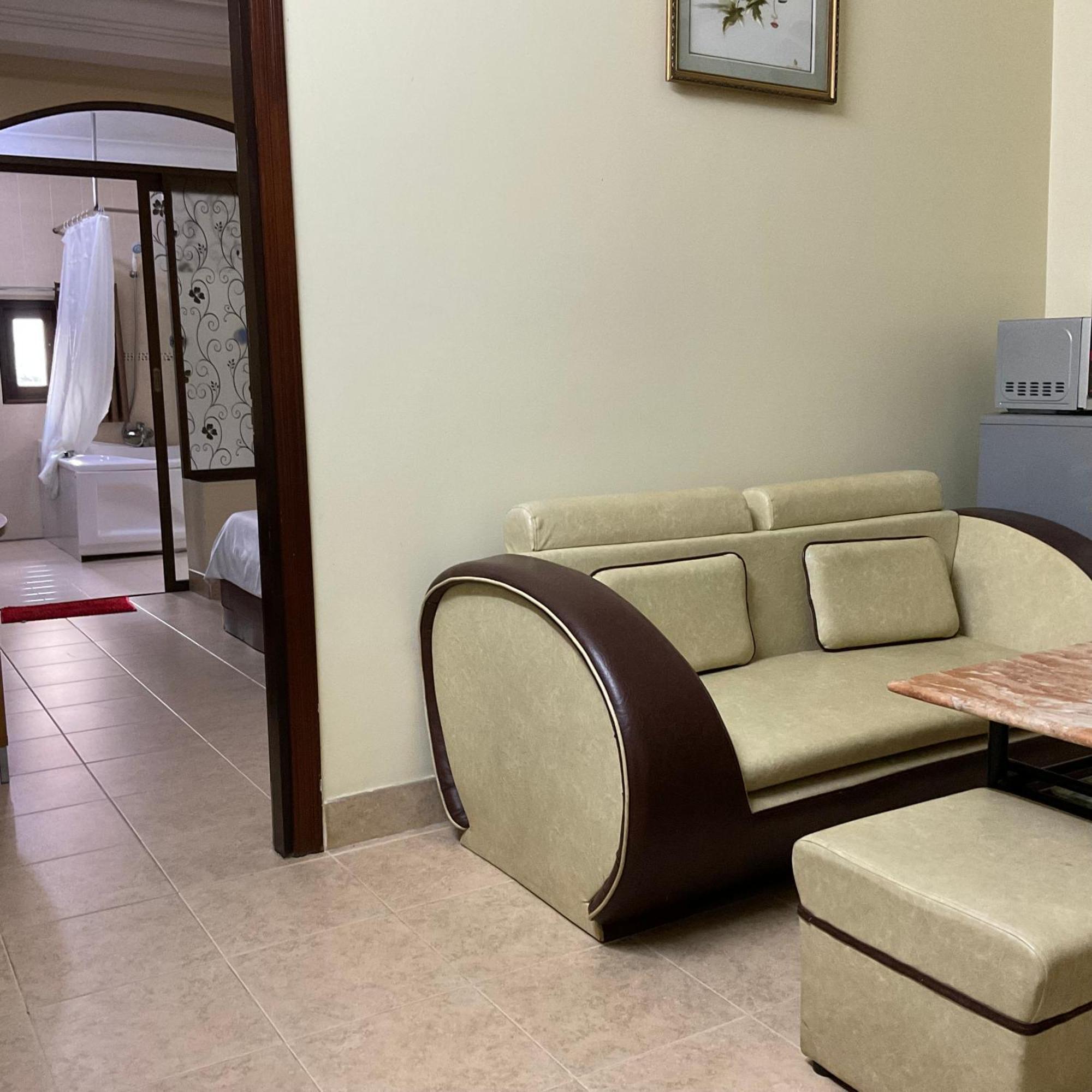 Khach San Minh Chau - Hoa Hung Otel Ho Şi Min Dış mekan fotoğraf