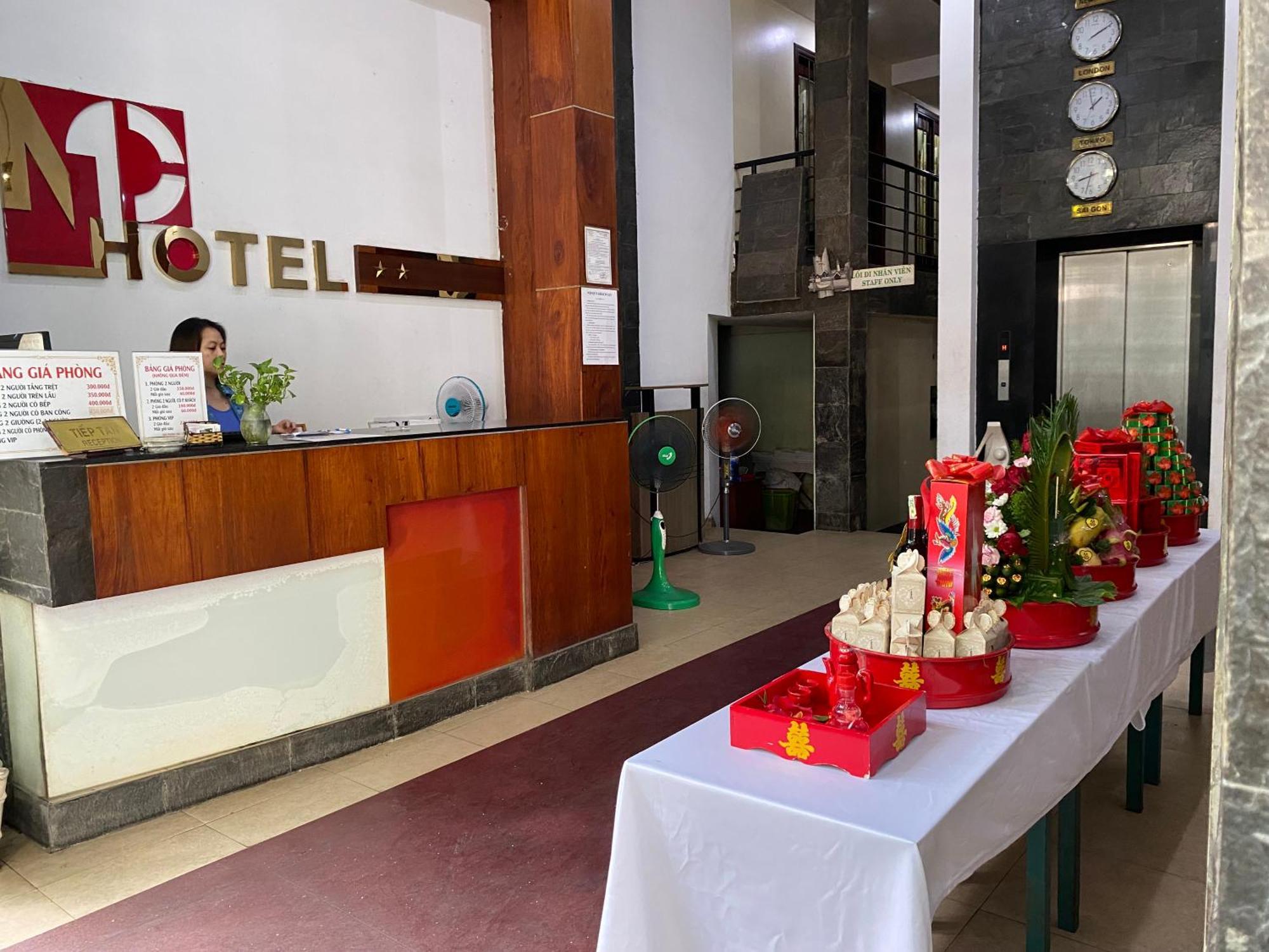 Khach San Minh Chau - Hoa Hung Otel Ho Şi Min Dış mekan fotoğraf